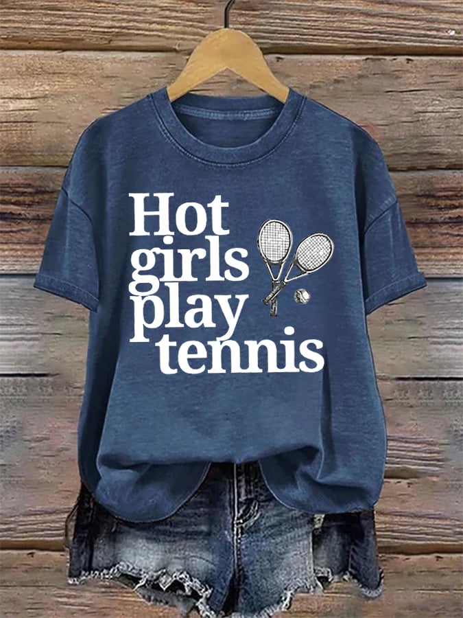 Women's Hot girls play tennis Printed T-Shirt