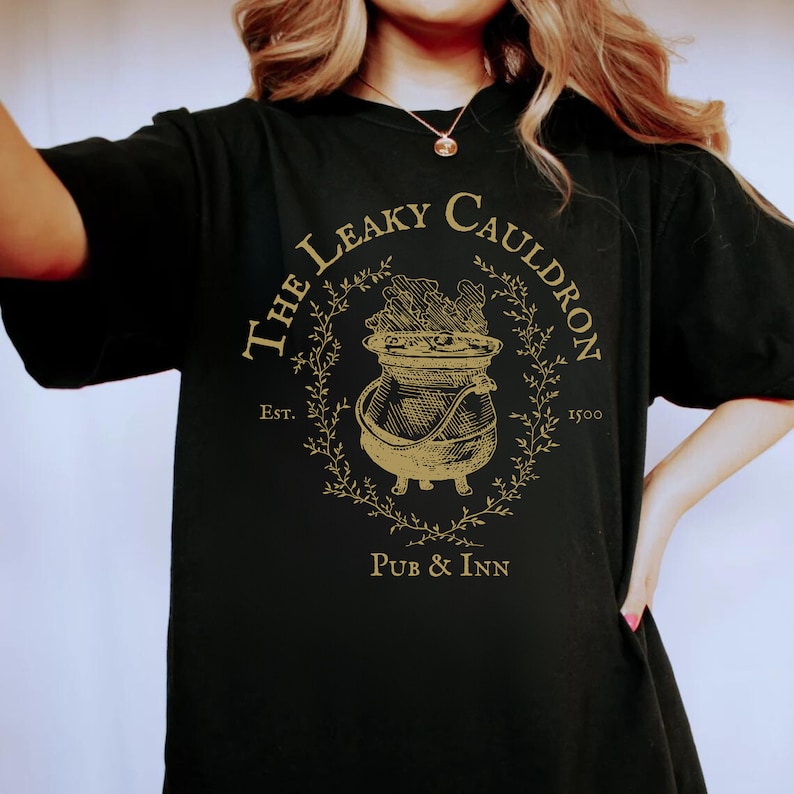 Leaky Cauldron Comfort Colors T-shirt
