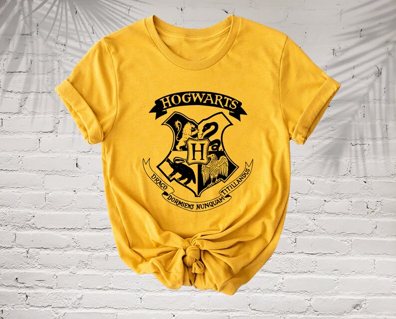 Hogwarts Crest Tee