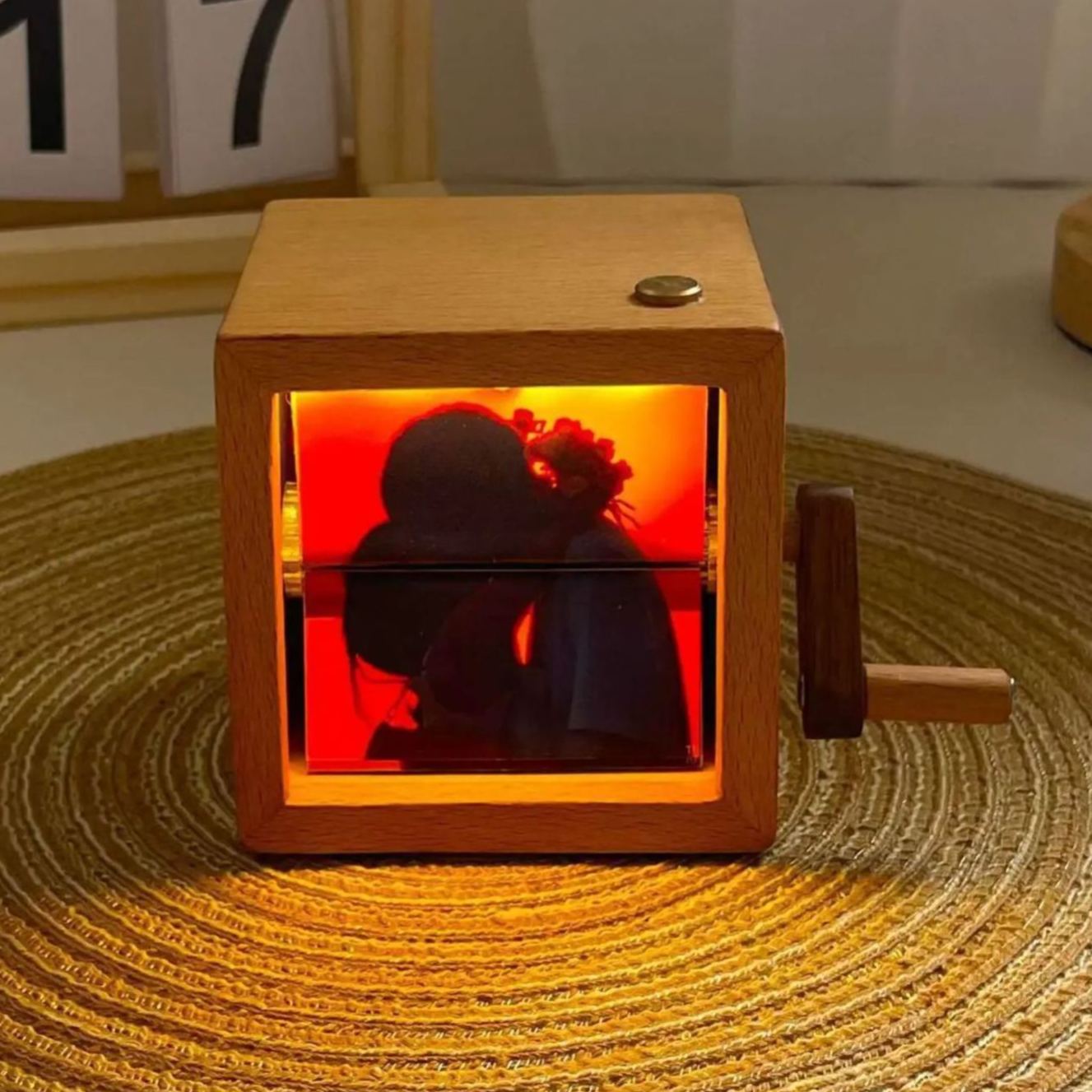 Custom photo flipbook frame, hand-cranked animation, black walnut baby cube—an inventive gift for treasured memories